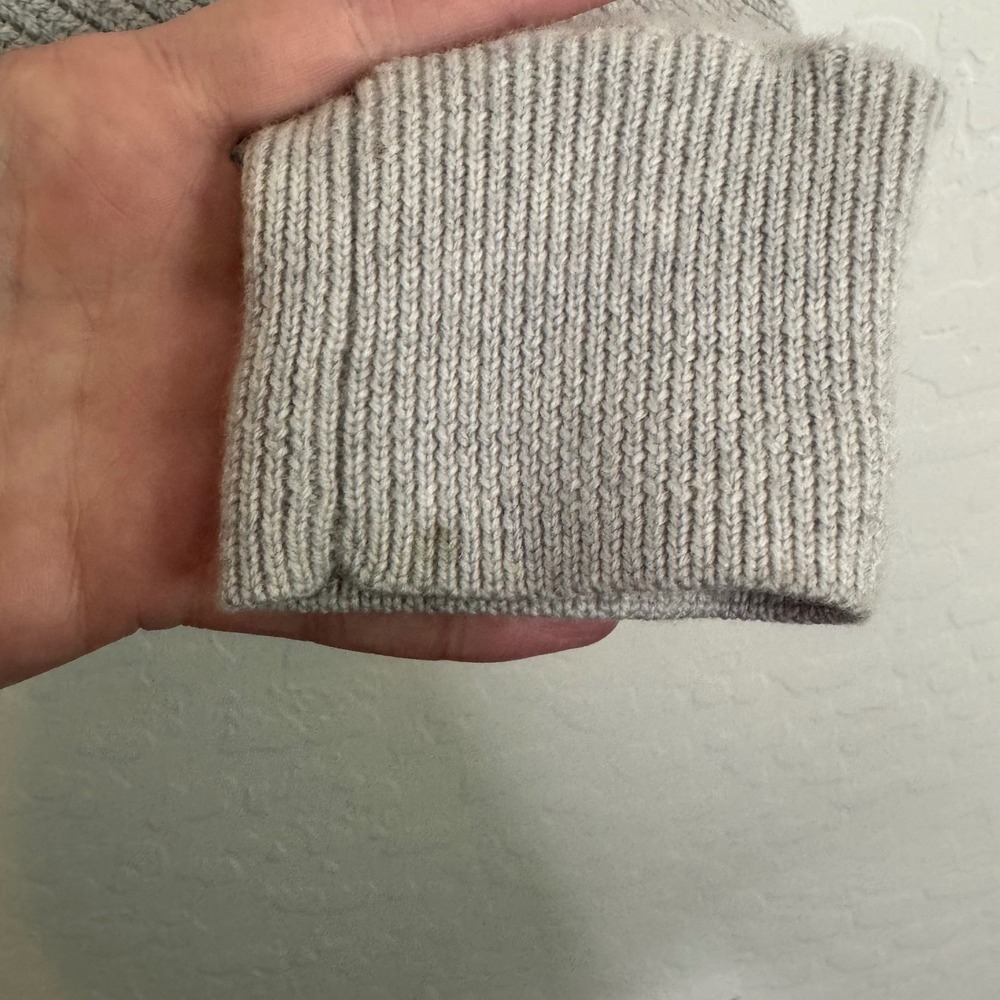 Wilfred Free Womens Knit Cropped Sweater XS Gray Good Textured Boxy Relaxed Fit - Picture 7 of 8